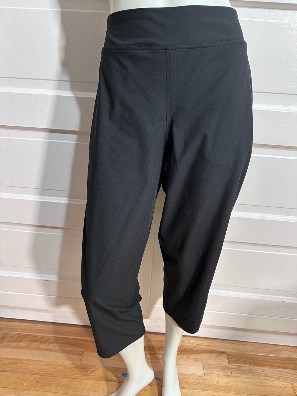 Lululemon Warpstreme Multi-Pocket Mid-Rise Golf Crop 24" Size 14 Black $138